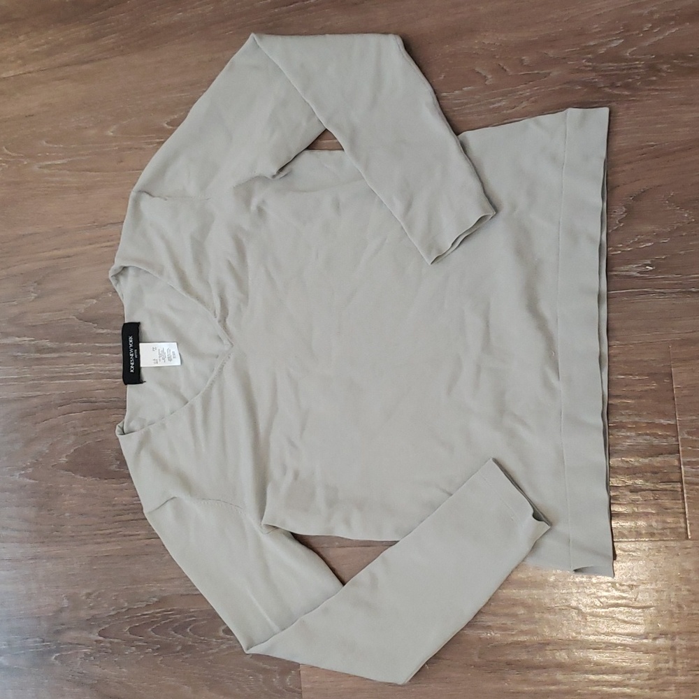 (PP) Jones New York Silk Nylon Lack of Color Neutral Casual Knit Classic